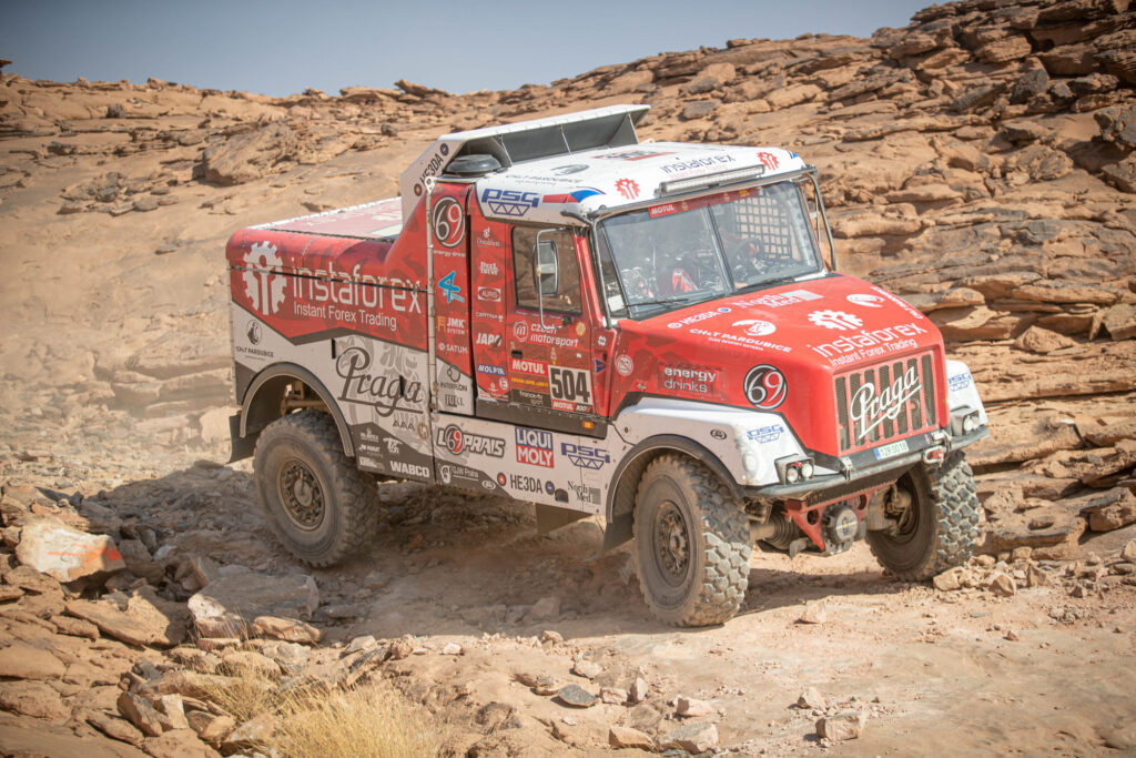 Aleš Loprais praises organisers: “This is the real Dakar, I can feel every bone in my body!”